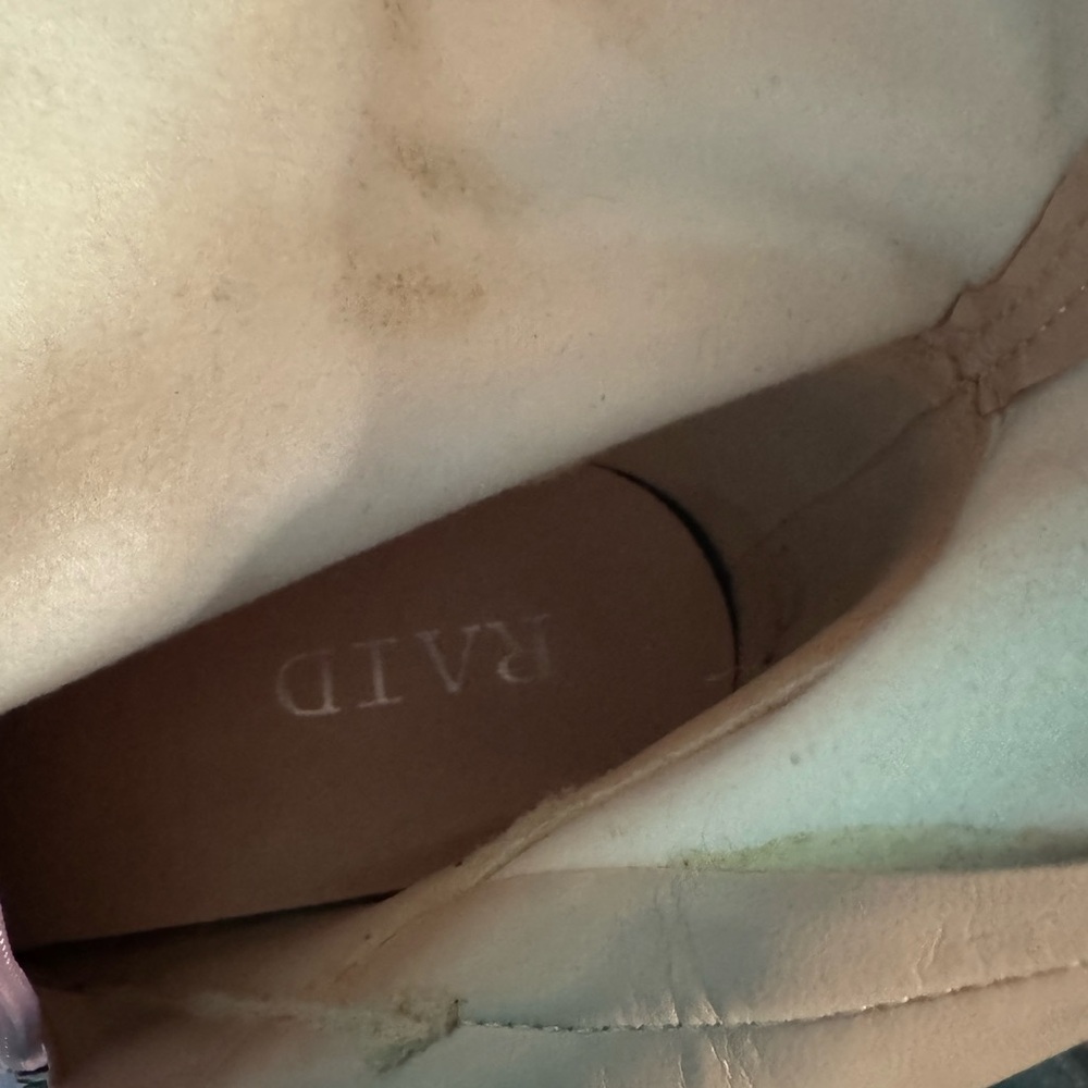 Raid Size 9 Vinyl Pink Heels! - Picture 4 of 4